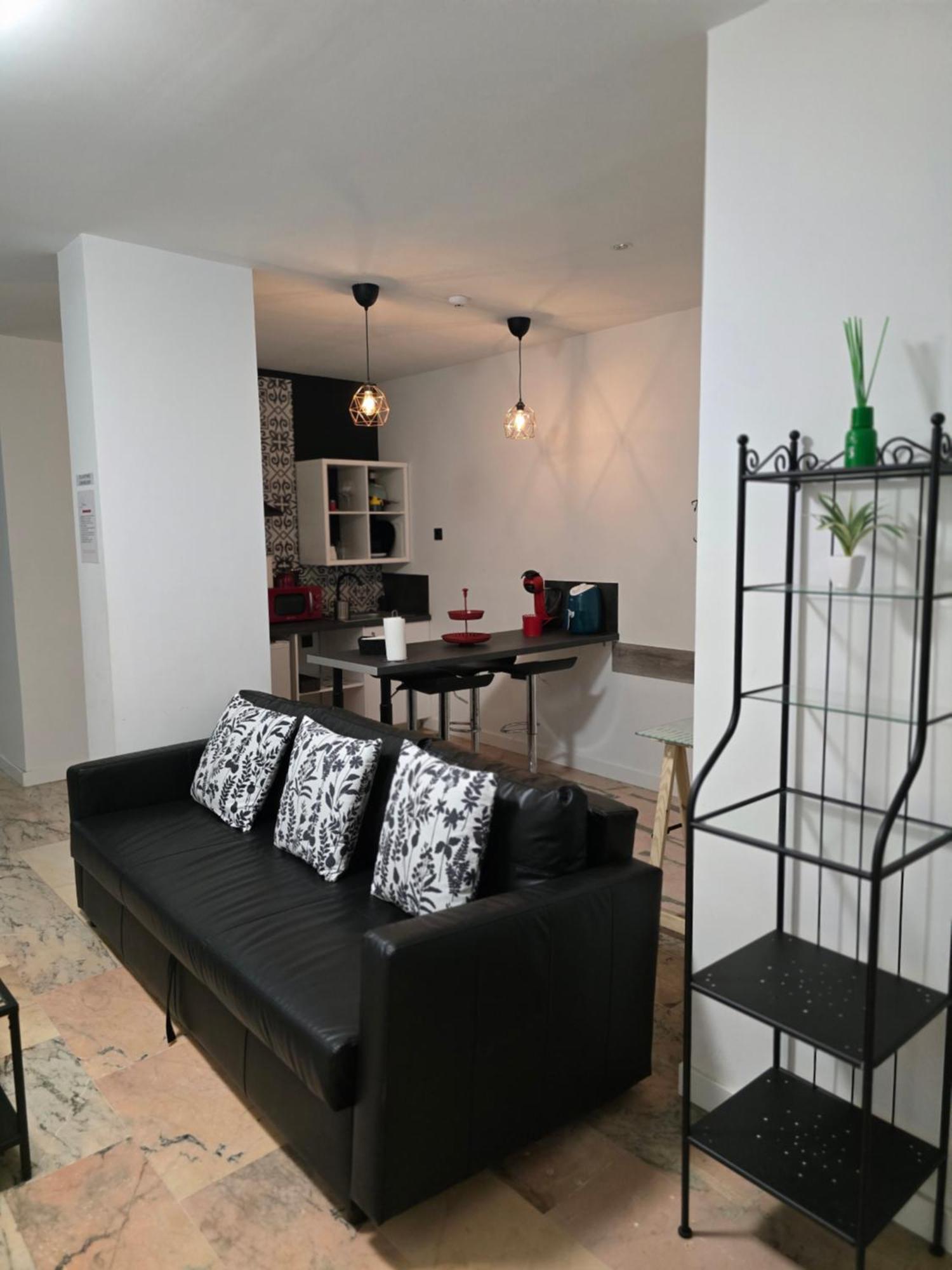 Lhome Seville